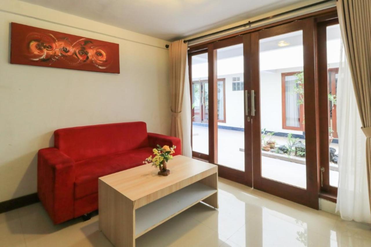 Legian Village Residence Семіньяк Екстер'єр фото