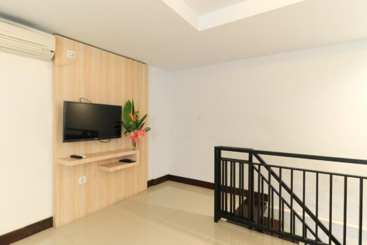 Legian Village Residence Семіньяк Екстер'єр фото